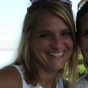 Meet your Posher, Leeanne